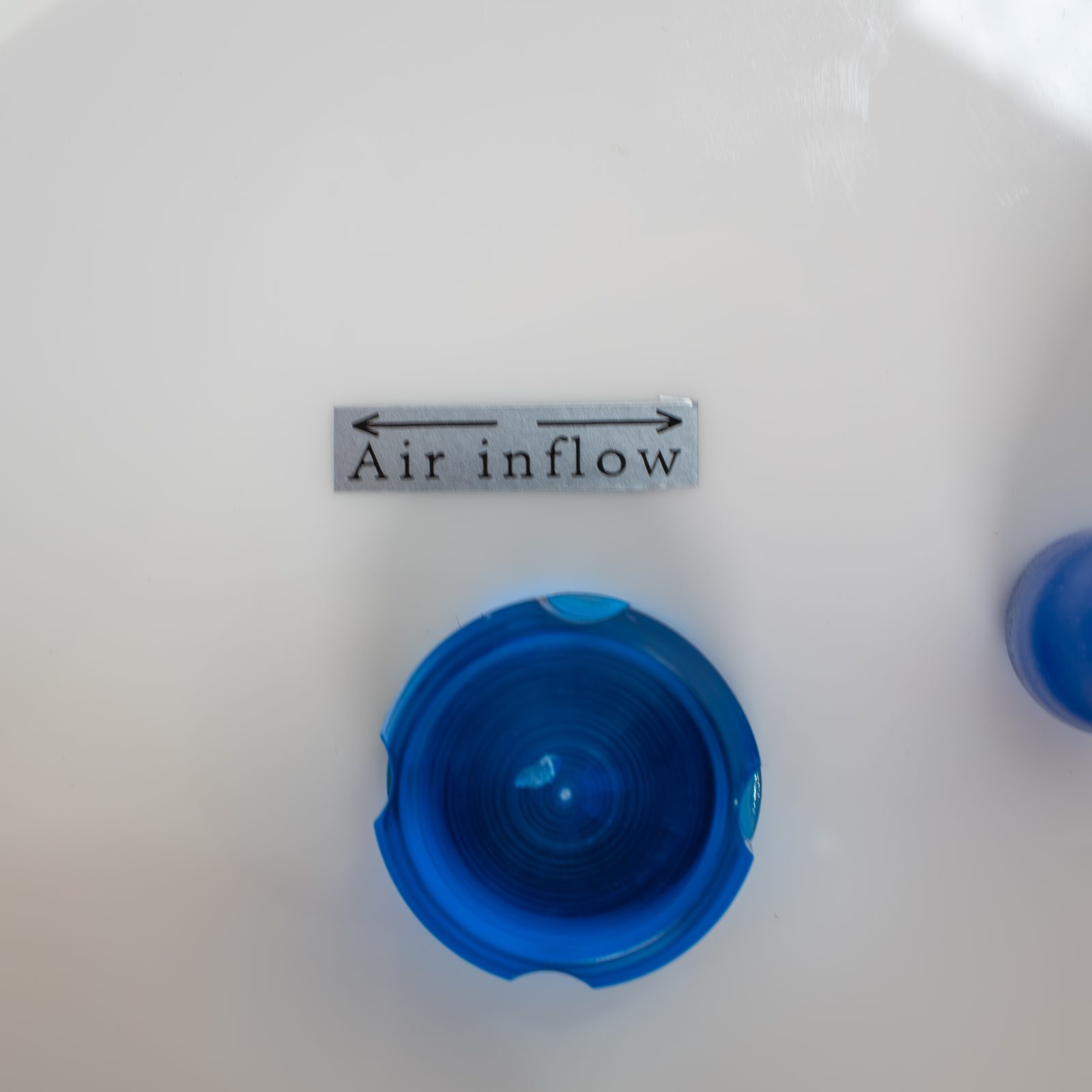 AE-CO120上部の青いAir inflow吸気量調整部